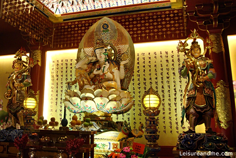 Buddha tooth relic temple and museum