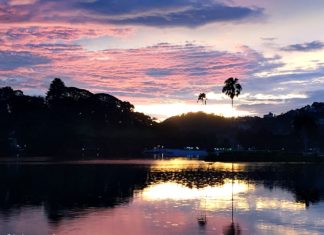 Kandy Lake - Sri Lanka