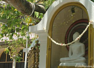 Sri Lankaramaya Buddhist Temple-Singapore