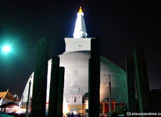 Ruwanwelisaya Anuradhapura