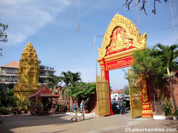 Wat Ounalom-Phnom Penh-Cambodia