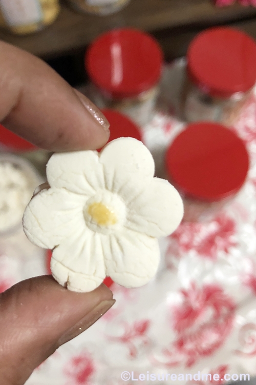 Kueh Bangkit- Flower