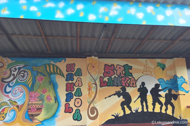 Warakapola-mural-bus-stop