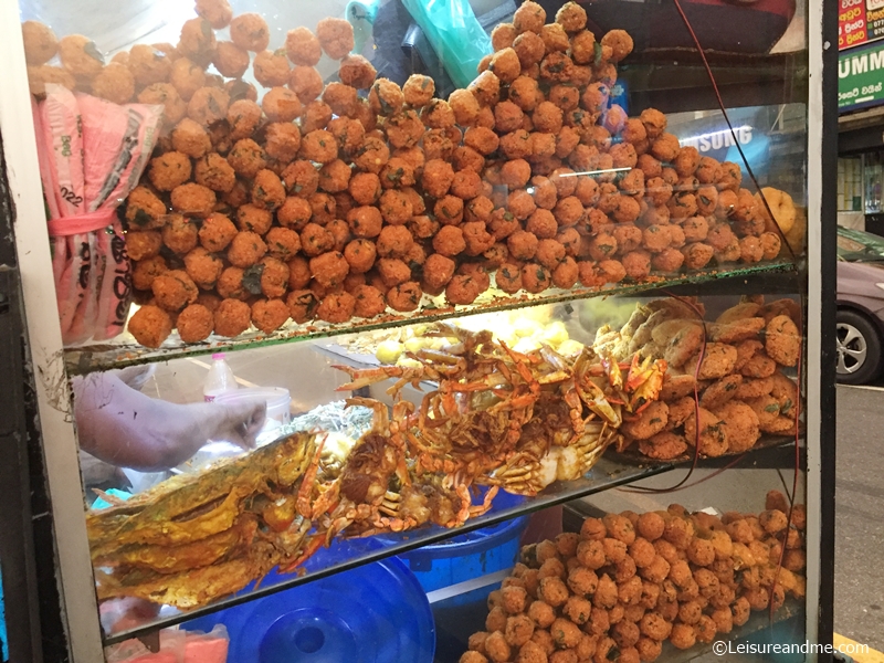 Street-food-Mirigama-Sri-Lanka